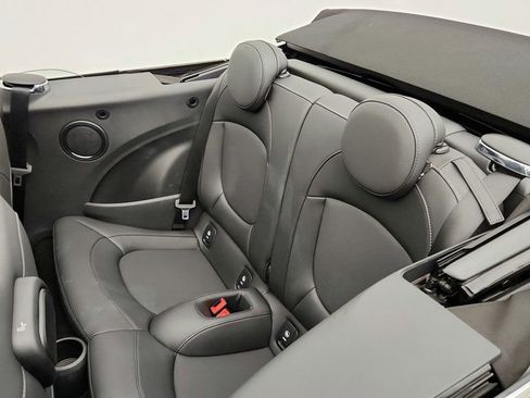 Used 2023 MINI Cooper S image 22