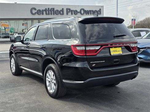 Used 2023 Dodge Durango SXT image 6