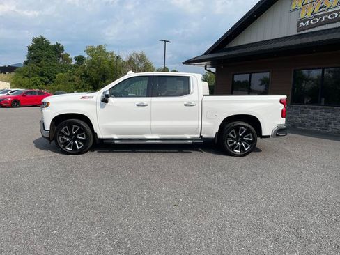 Used 2019 Chevrolet Silverado 1500 LTZ AWD/4WD image 3