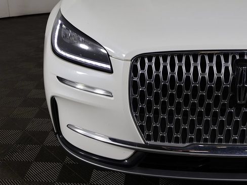 Used 2024 Lincoln Corsair AWD image 12