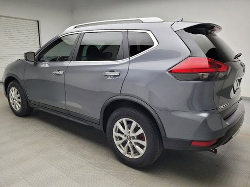 Used 2017 Nissan Rogue SV AWD/4WD image 3