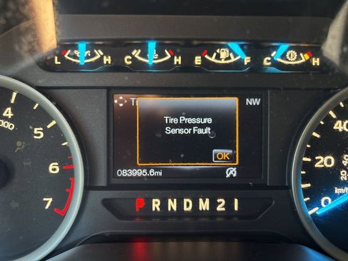 Used 2015 Ford F150 XLT w/ Equipment Group 301A Mid AWD/4WD image 31