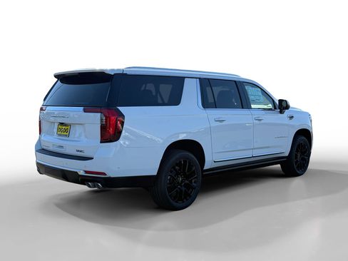New 2026 GMC Yukon XL Denali w/ Sun & Power Step Package image 5