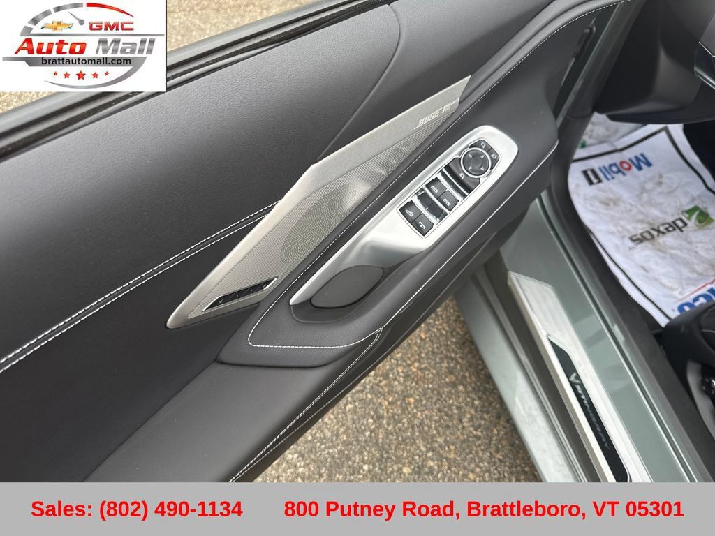 Used 2023 Chevrolet Corvette Stingray Preferred Conv w/ Z51 Performance Package RWD image 13