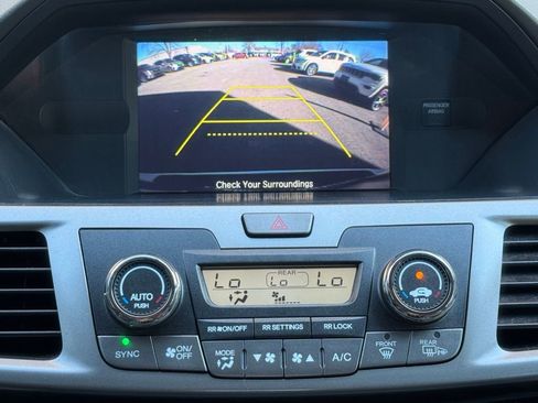 Used 2016 Honda Odyssey EX image 27