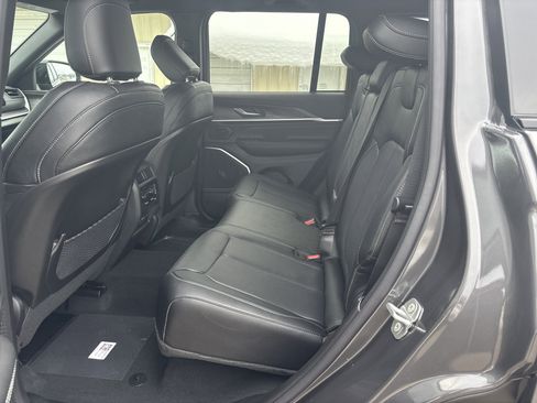 New 2026 Jeep Grand Cherokee Limited Reserve image 15