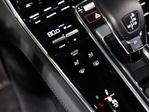 Used 2021 Porsche Panamera Turbo S w/ Assistance Package image 37