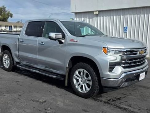 Used 2022 Chevrolet Silverado 1500 LTZ w/ LTZ Premium Package AWD/4WD image 1