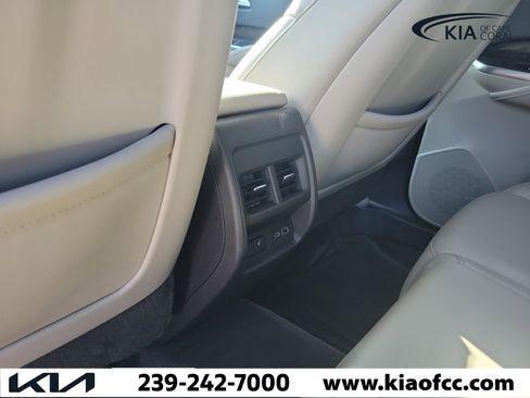 Used 2019 Cadillac XT4 Premium Luxury FWD image 14