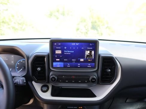 Used 2024 Ford Bronco Sport Heritage w/ Heritage Convenience Package AWD/4WD image 17