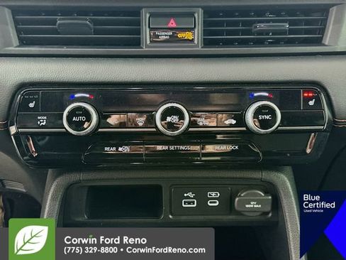 Used 2024 Honda Pilot TrailSport image 18