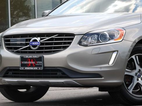 Used 2015 Volvo XC60 T6 Platinum AWD/4WD image 25