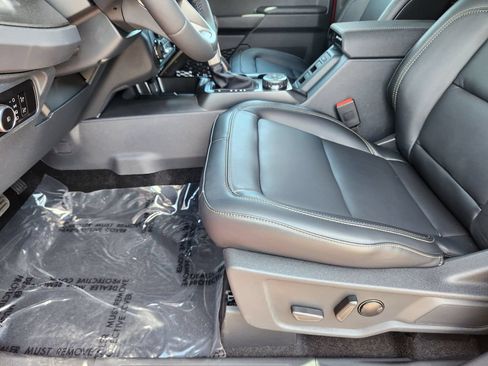 New 2026 Ford Bronco Badlands AWD/4WD image 12