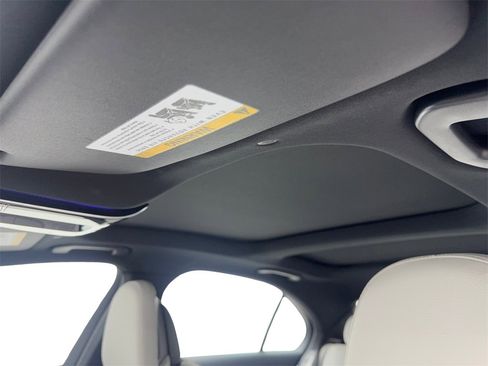 Used 2025 Mercedes-Benz C 300 Sedan image 65