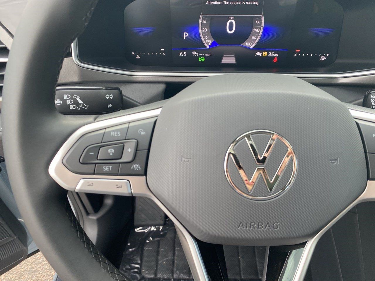 New 2026 Volkswagen Taos SE FWD image 20