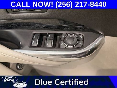 Used 2019 Cadillac XT4 Premium Luxury FWD image 22