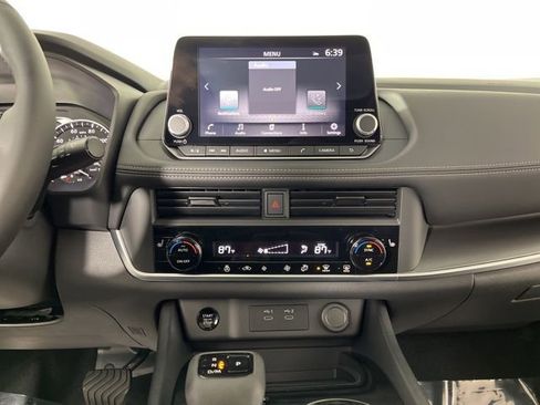 New 2026 Nissan Rogue SV image 25