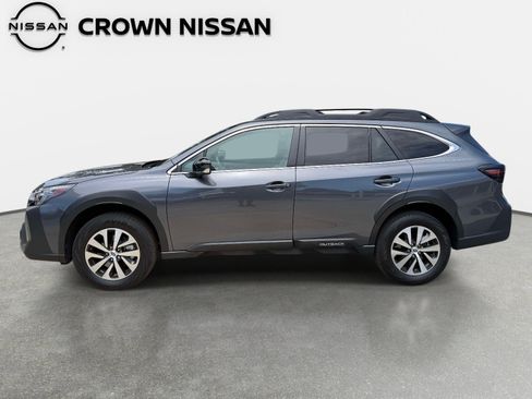 Used 2025 Subaru Outback Premium AWD/4WD image 4