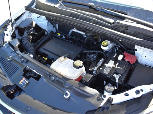 Used 2020 Buick Encore Essence FWD image 38
