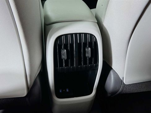 Certified 2025 Hyundai Kona SEL image 24