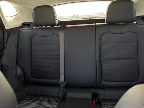 Used 2025 Chevrolet Trax LT image 37