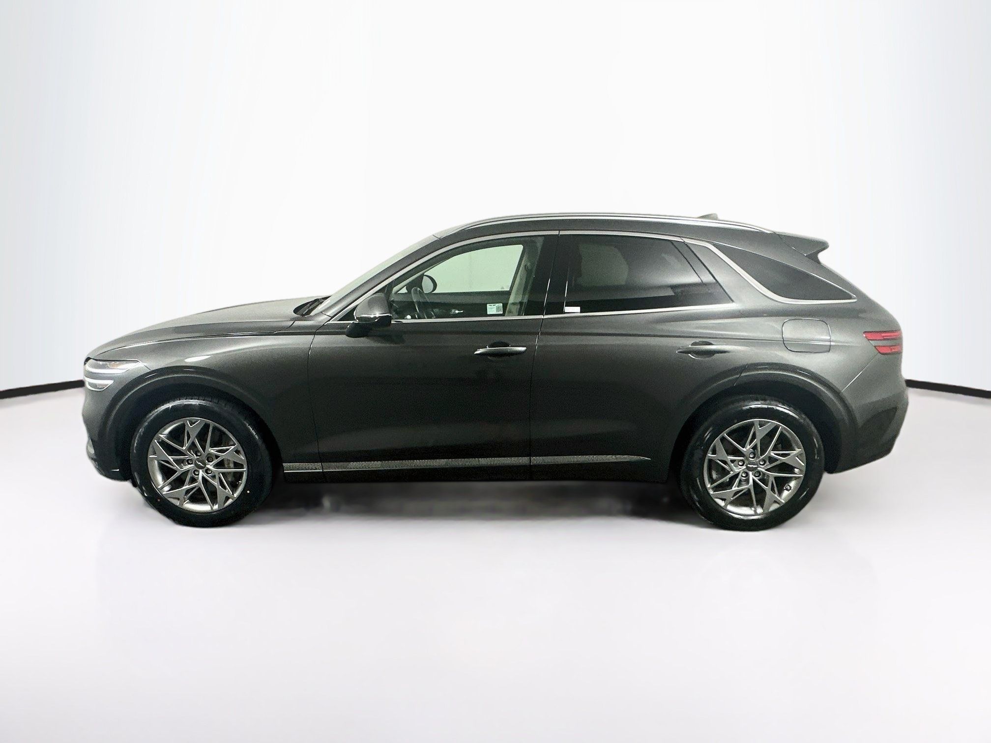 Used 2025 Genesis GV70 2.5T AWD/4WD image 4