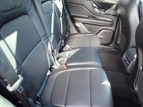 New 2026 Lincoln Corsair Premiere image 14