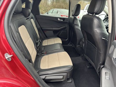 Used 2021 Ford Escape Titanium w/ Titanium Elite Package image 27