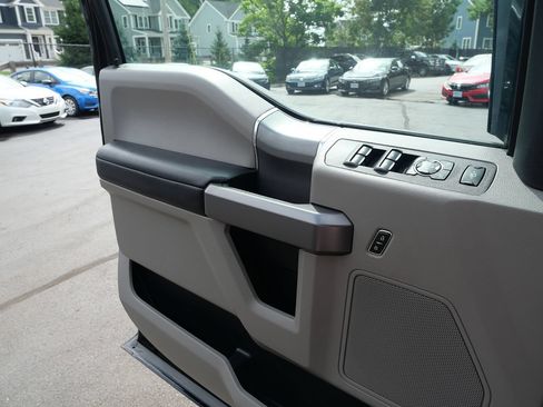 Used 2020 Ford F250 XLT w/ XLT Premium Package AWD/4WD image 15