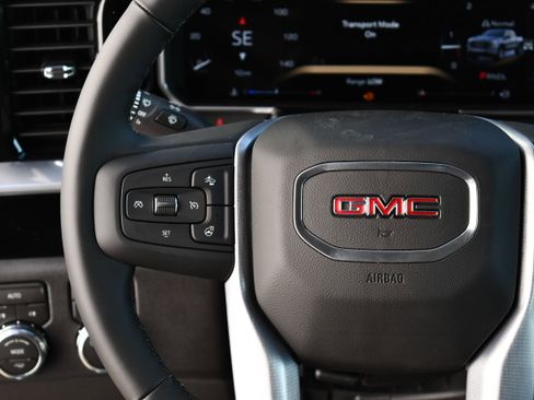 New 2026 GMC Sierra 1500 SLE w/ Preferred Package image 17