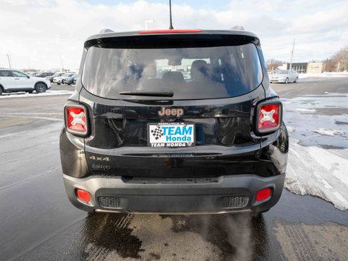 Used 2016 Jeep Renegade 75th Anniversary image 4