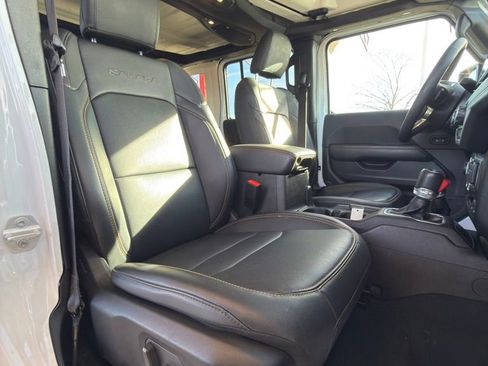 Used 2024 Jeep Wrangler Sahara w/ Technology Group image 29