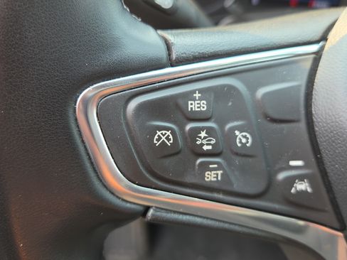 Used 2024 Chevrolet Equinox LT AWD/4WD image 24