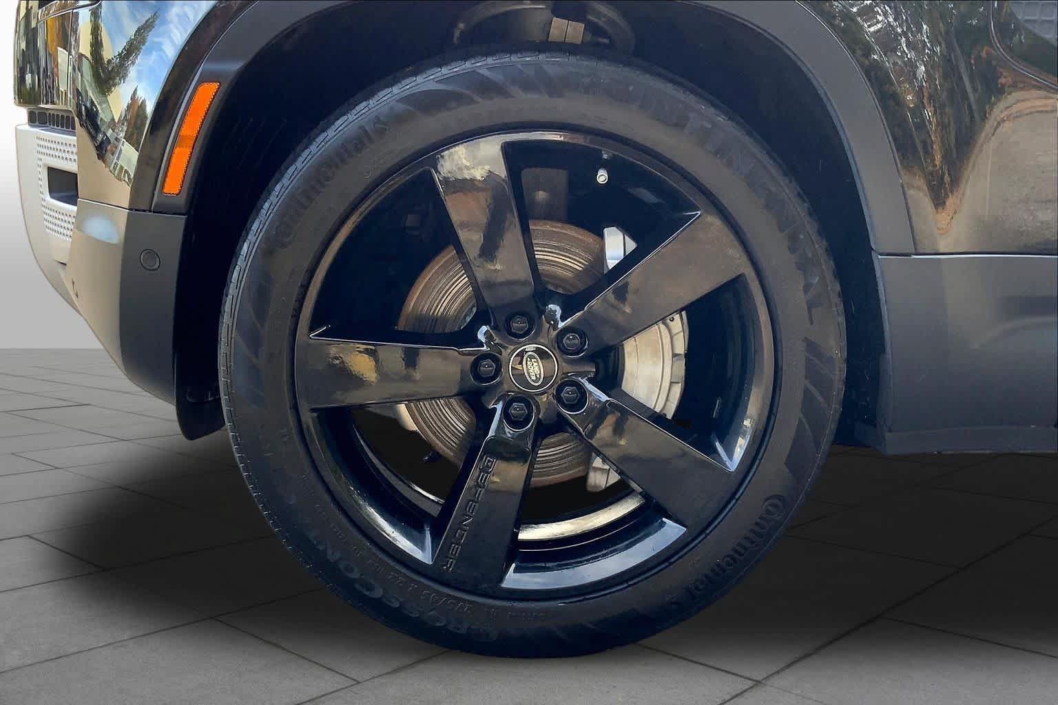Used 2024 Land Rover Defender 130 S AWD/4WD image 10