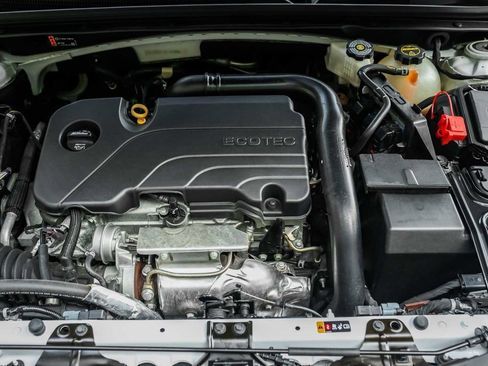 Used 2025 Chevrolet Malibu RS image 27