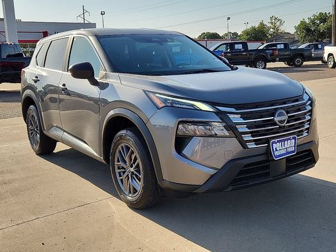 Used 2024 Nissan Rogue S AWD/4WD image 5