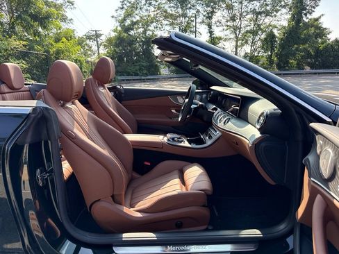 Used 2023 Mercedes-Benz E 450 4MATIC Cabriolet image 16
