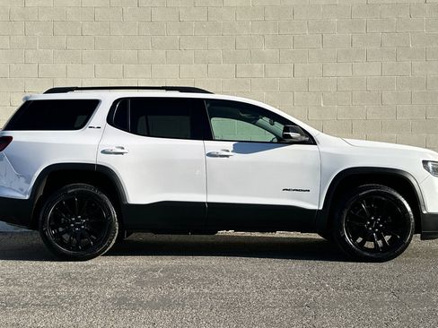 Certified 2023 GMC Acadia SLE w/ Elevation Edition image 3