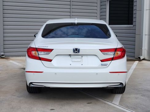 Used 2021 Honda Accord Touring image 7