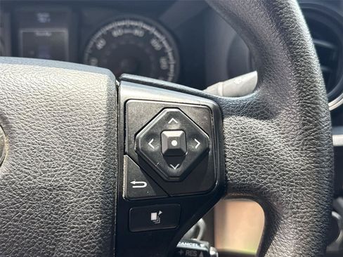 Used 2022 Toyota Tacoma SR AWD/4WD image 20