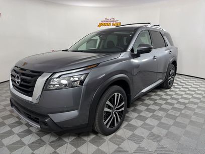 New 2025 Nissan Pathfinder Platinum w/ Lighting Package (N92)