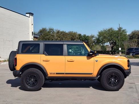 Used 2021 Ford Bronco First Edition image 2