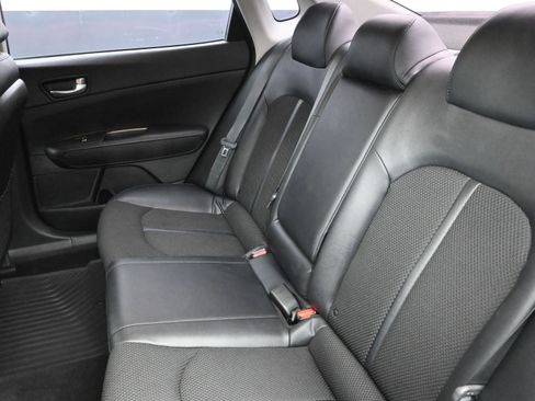 Used 2019 Kia Optima S image 23