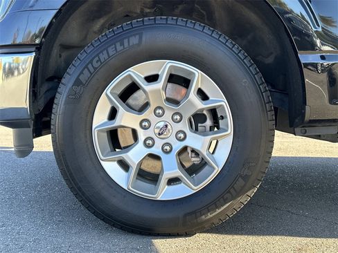 Used 2023 Ford F150 XLT image 14