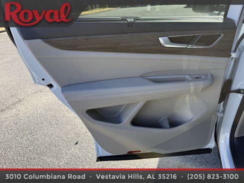 Certified 2025 Volkswagen Atlas SEL Premium R-Line image 14