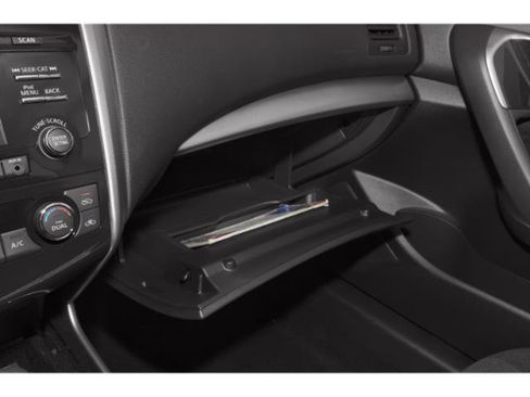 Used 2015 Nissan Altima 2.5 SV FWD image 19