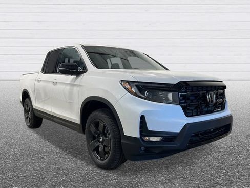 New 2026 Honda Ridgeline Black Edition image 8