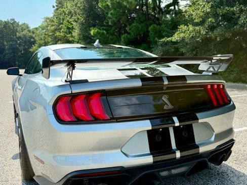 Used 2020 Ford Mustang Shelby GT500 w/ Carbon Fiber Track Pack RWD image 24