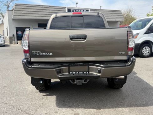 Used 2012 Toyota Tacoma 4x4 Double Cab w/ TRD Sport Pkg image 19