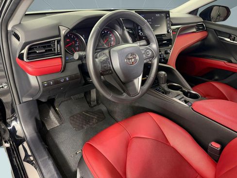 Used 2024 Toyota Camry XSE FWD image 3